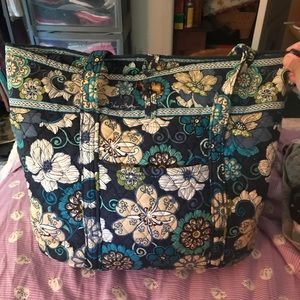 Vera Bradley tote
